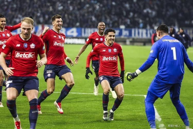 爱游戏-包含纽卡斯尔迎欧联关键赛，今夜调整名单，更衣室稳定，更衣室氛围转暖的词条